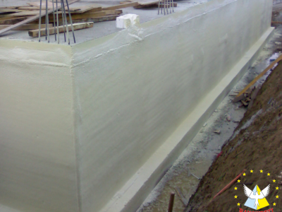 Isolamento termico tramite Ranghettisol RMS 35-40 di muri e fondazioni