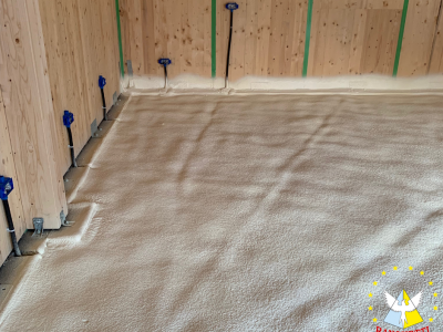 Isolamento termico tramite Poliuretano a spruzzo di pavimenti